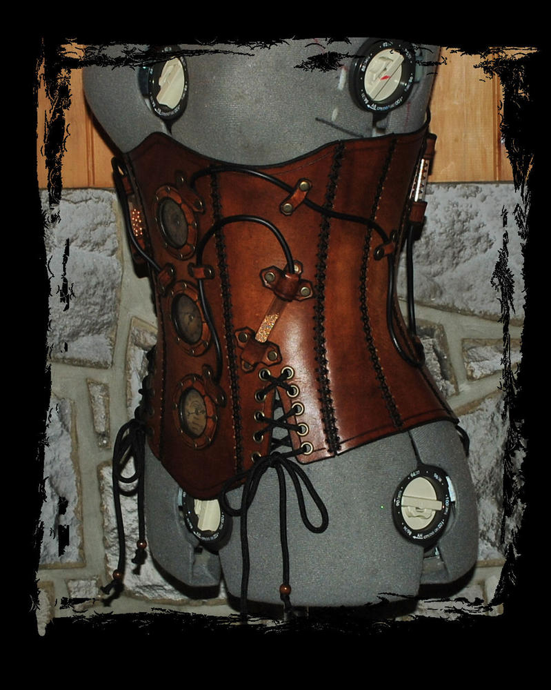 http://th05.deviantart.net/fs71/PRE/i/2012/344/1/d/steampunk_leather_corset_side_view_by_lagueuse-d5np4el.jpg
